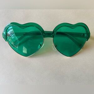 RainbowOPTX Heart-Shaped Green Sunglasses